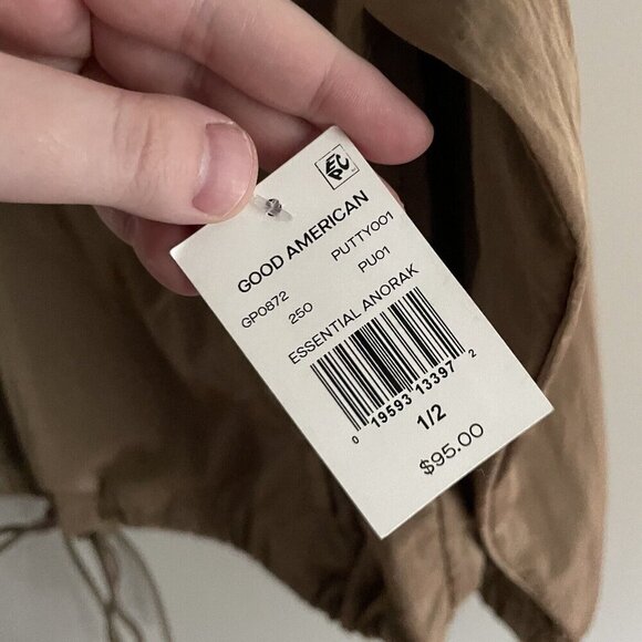 Good American Women Sz 1/2 US S/M Putty Nylon Slouchy Fit Essential Anorak NWT - Picture 10 of 13